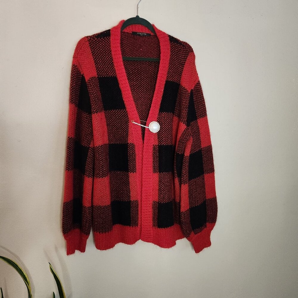 Mother of Pearl Plaid Print V-Neck Sweater Size: One Size